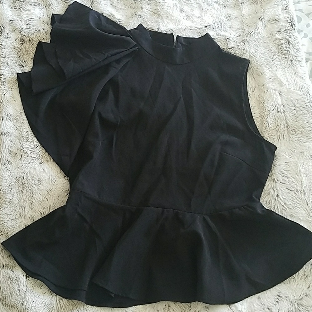 Sleeveless blouse